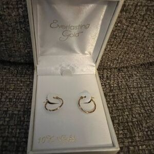 10 KT Gold Hoop Earrings Classic Design